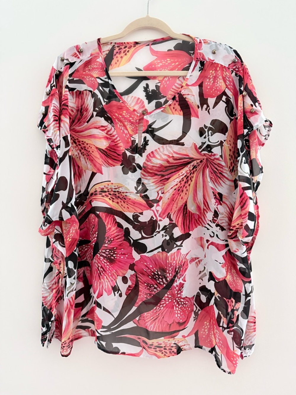 Sheer Floral V-Neck Blouse in Pink